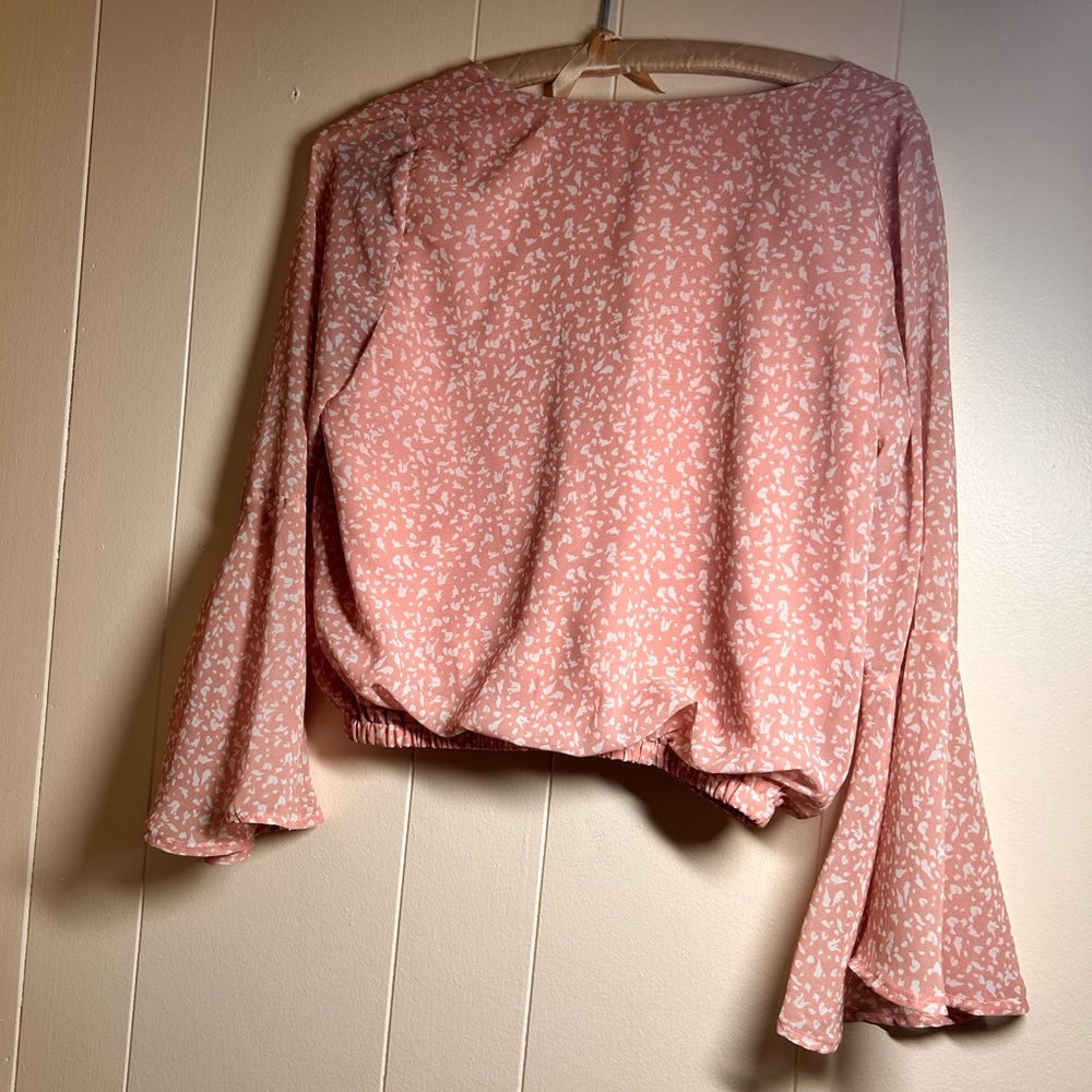 Sage The Label XS Blush Pink Floral Wrap Crop Top Bell Sleeve Boho - Picture 9 of 12